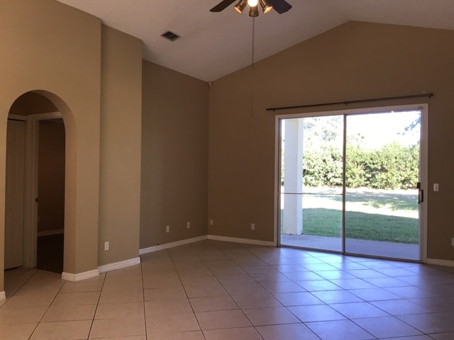 2238 Holly Ridge Dr in Ocoee, FL - Foto de edificio - Building Photo