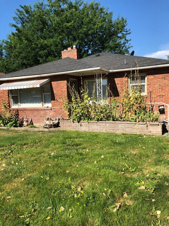 175 N Stinson St in Nampa, ID - Building Photo
