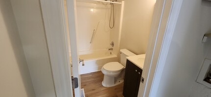 202 Selwyn Alley in Raleigh, NC - Building Photo - Building Photo