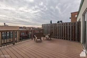 2333 W St Paul Ave-Unit -#316 in Chicago, IL - Foto de edificio - Building Photo