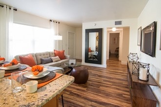 Innovo Living On Waters in Tampa, FL - Building Photo - Building Photo
