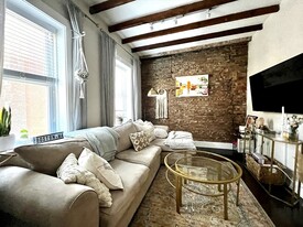 10 Henchman St, Unit 3F in Boston, MA - Building Photo