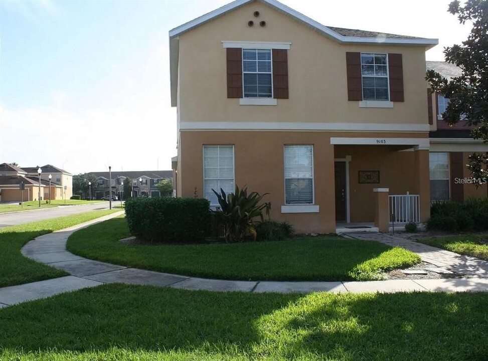 9103 Savannah Ainsley Ln in Orlando, FL - Building Photo