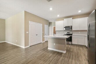 1719 Party Pl in Fort Pierce, FL - Building Photo - Building Photo
