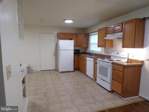 111 Walnut Dr in Fredericksburg, VA - Building Photo - Building Photo
