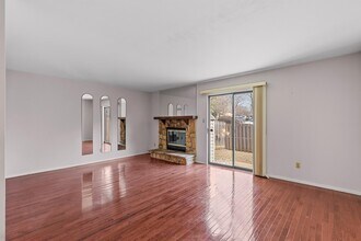 1816 Misty Moss Dr in St. Louis, MO - Building Photo - Building Photo