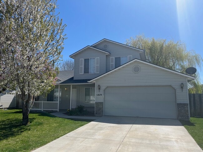 property at 11829 Shelburne St