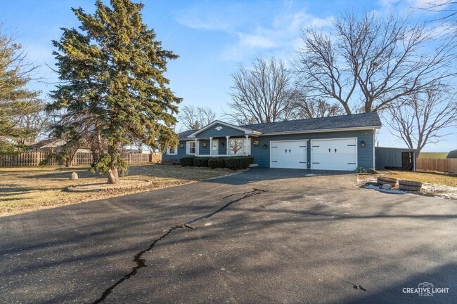 47W210 US-30 in Big Rock, IL - Building Photo - Building Photo