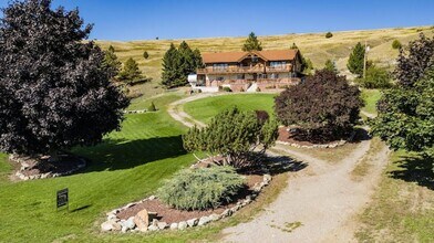 32391 Sunrise Dr in Polson, MT - Building Photo - Building Photo