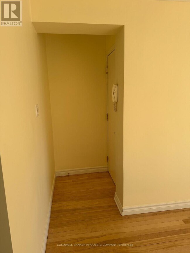 406 Montréal Rd in Ottawa, ON - Building Photo - Building Photo