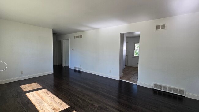 15450 Maple St in South Holland, IL - Building Photo - Building Photo