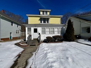 41 Spring Garden Ave in Norwich, CT - Building Photo - Building Photo