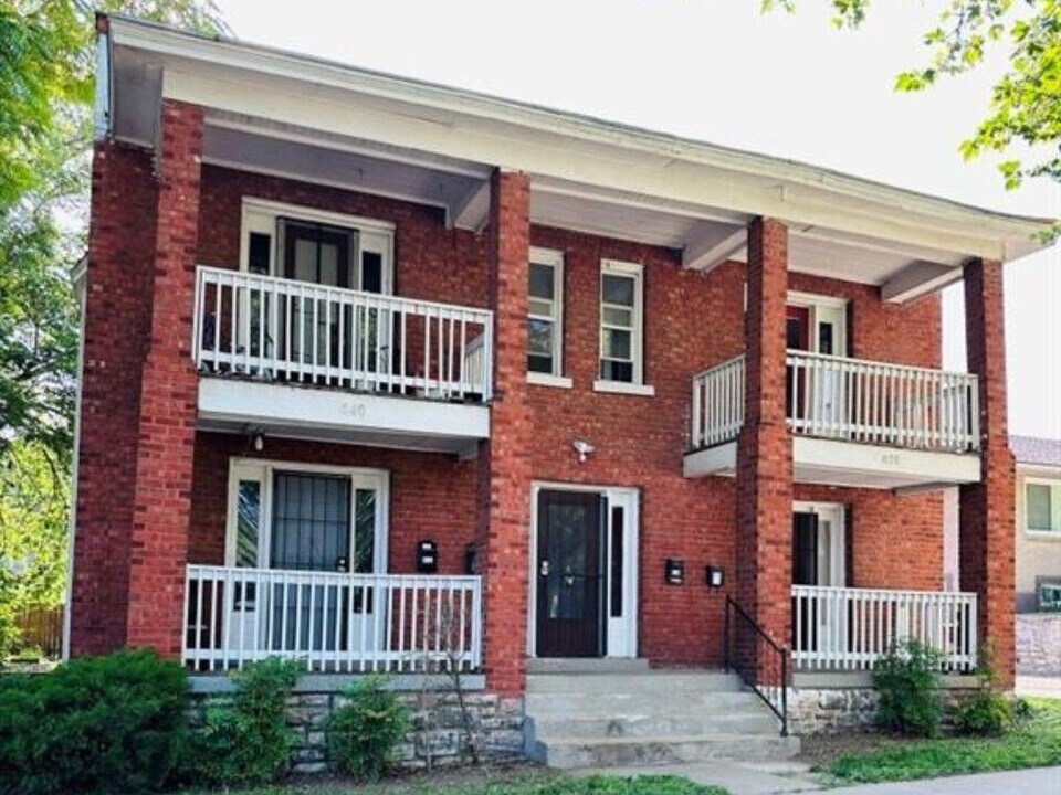 638 Van Brunt Blvd in Kansas City, MO - Building Photo