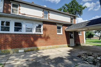 9556 Kenrick Rd in Centerville, OH - Foto de edificio - Building Photo