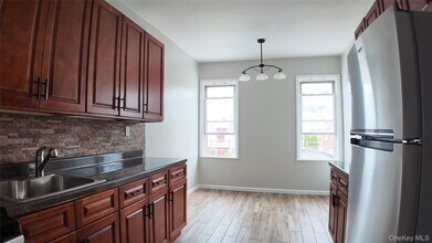 2732 Fish Ave in Bronx, NY - Building Photo - Building Photo