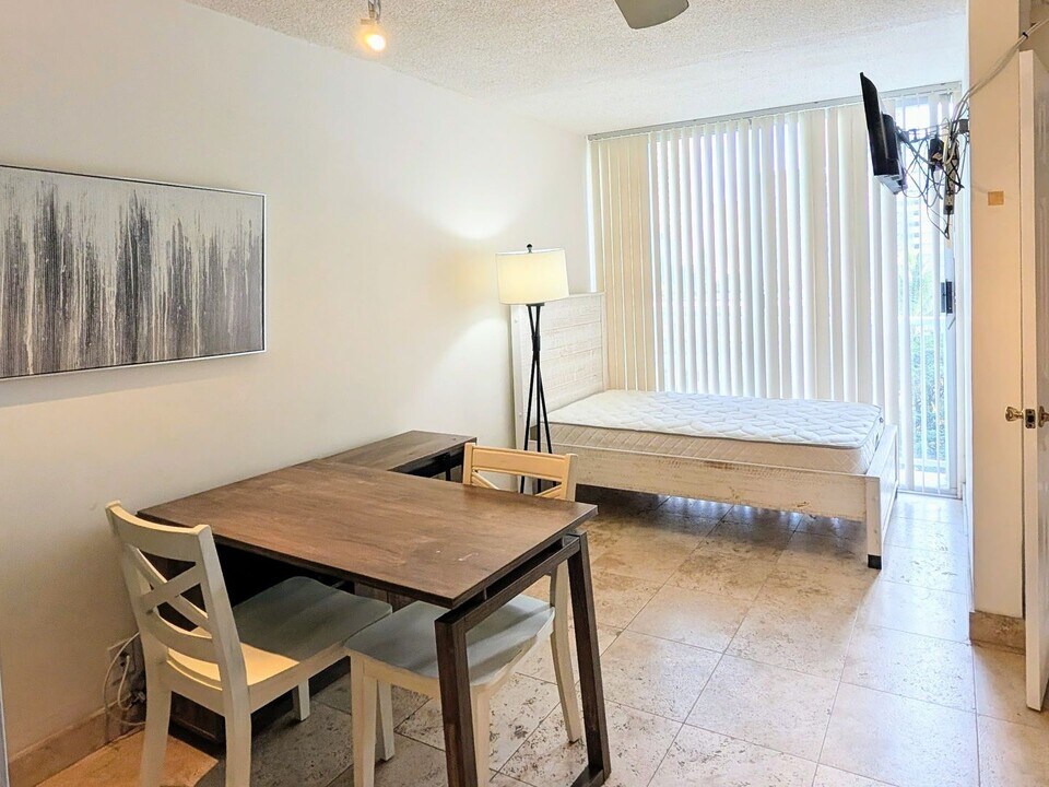 249 Kapili St in Honolulu, HI - Building Photo