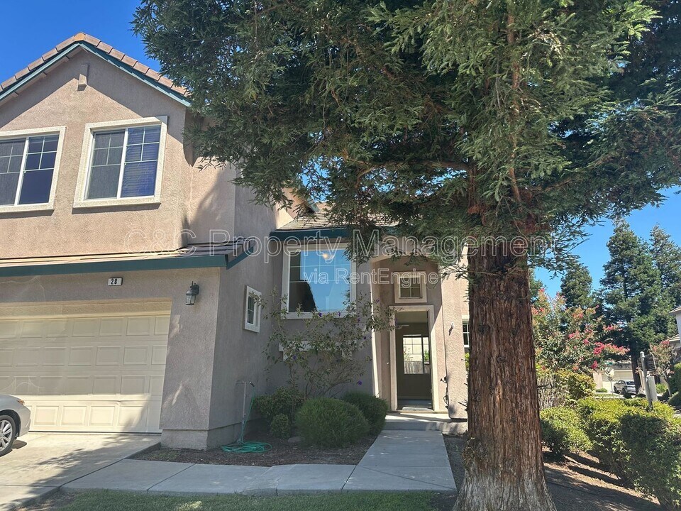 28 Foxglove Ct in Pittsburg, CA - Building Photo