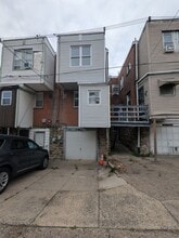 5627 N 16th St in Philadelphia, PA - Building Photo - Building Photo