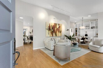 917 Orchid Way in Carlsbad, CA - Building Photo - Building Photo