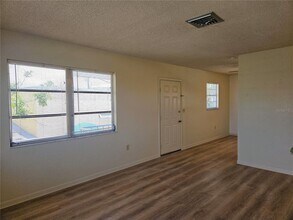 380 137th Ave Cir in Madeira Beach, FL - Building Photo - Building Photo