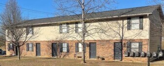 3405 Westside Dr NW in Cleveland, TN - Building Photo