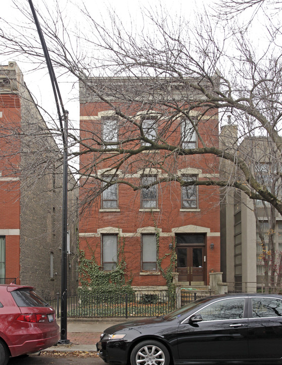 1922 N Howe St in Chicago, IL - Building Photo