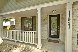 11931 Meadowfire Dr in Austin, TX - Building Photo - Building Photo