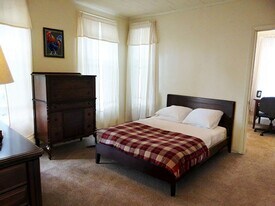 113 Comstock Pl in Syracuse, NY - Building Photo