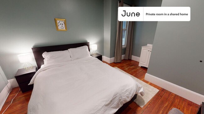 Private bedroom in 7 bed/2 bath Home in Boston, MA - Building Photo - Building Photo