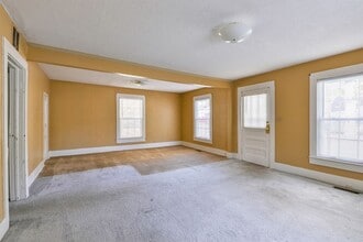 219 Rebecca St in Martin, TN - Building Photo - Building Photo