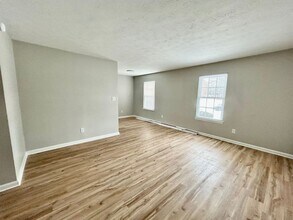 3800 Duffy Ct in Lexington, KY - Foto de edificio - Building Photo