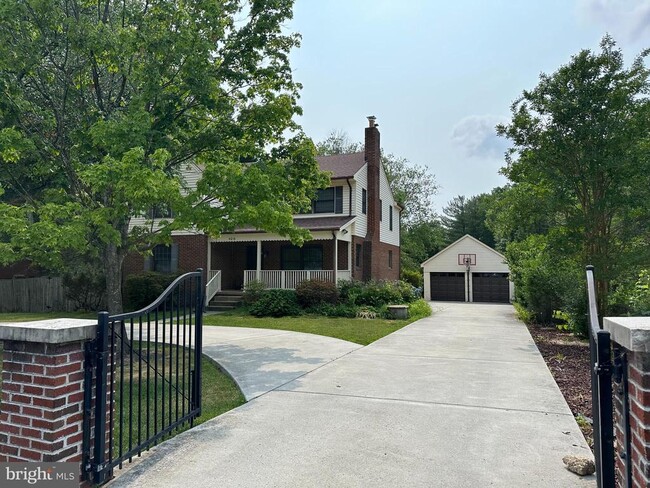 property at 4016 Trapp Rd