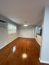 427 Manila Ave in Jersey City, NJ - Building Photo - Building Photo