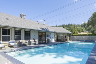 Springbrook Apartments in Renton, WA - Foto de edificio - Building Photo