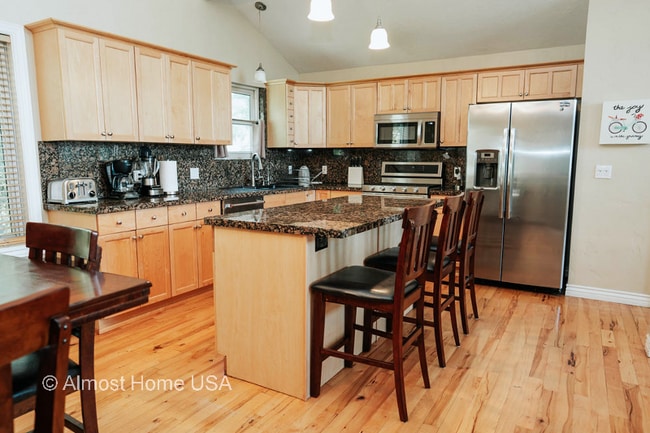 property at 9722 Buttonwood Cir
