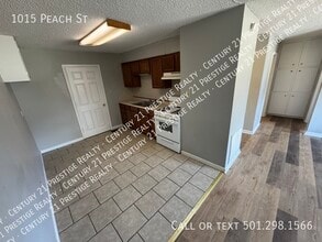 1015 Peach St in Jacksonville, AR - Building Photo - Building Photo