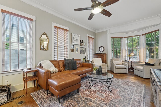 property at 221 E Park Ave