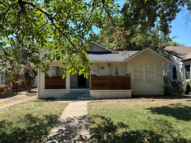 property at 1223 Cascade Ave