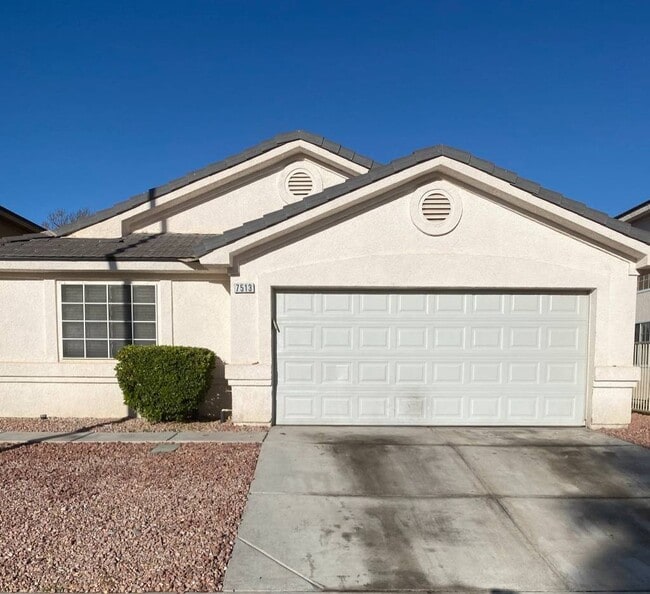 7513 Wandering St in Las Vegas, NV - Building Photo - Building Photo