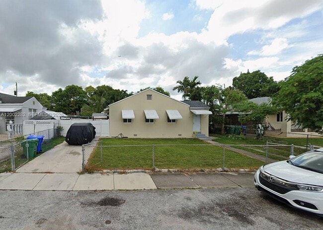 property at 471 NW 32nd Ct