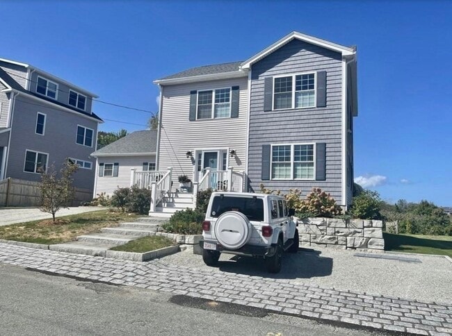 property at 15 10th Ave