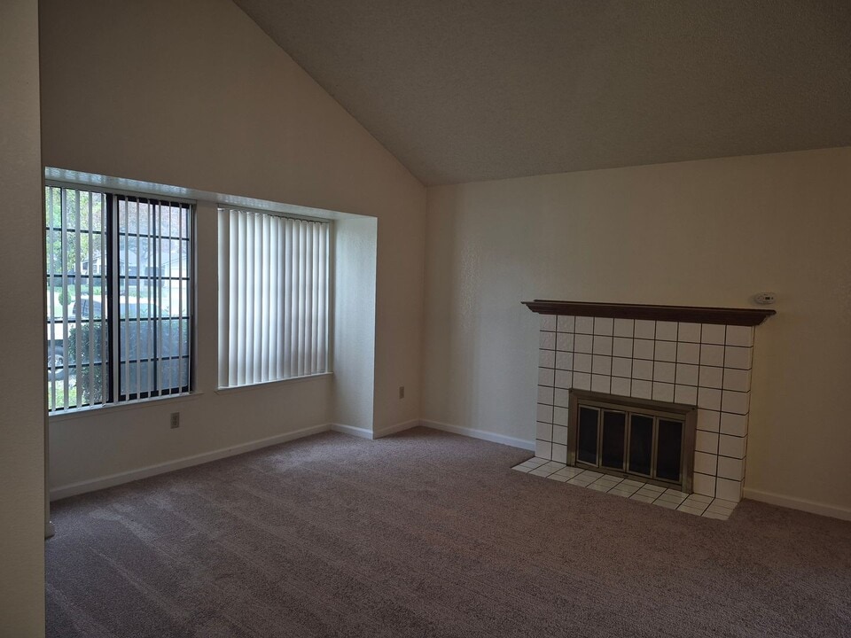 2235 Coroval Dr in Sacramento, CA - Building Photo