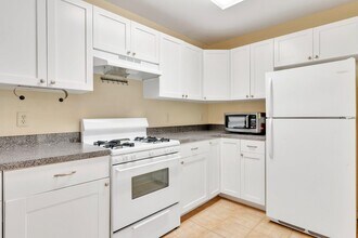 527 M.L.K. Drive in Jersey City, NJ - Building Photo - Building Photo