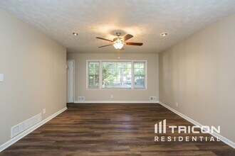 3394 Kenland Rd SE in Smyrna, GA - Building Photo - Building Photo