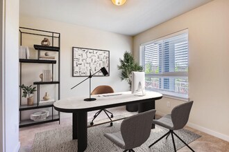 14683 35th Ct NE in Lake Forest Park, WA - Building Photo - Building Photo
