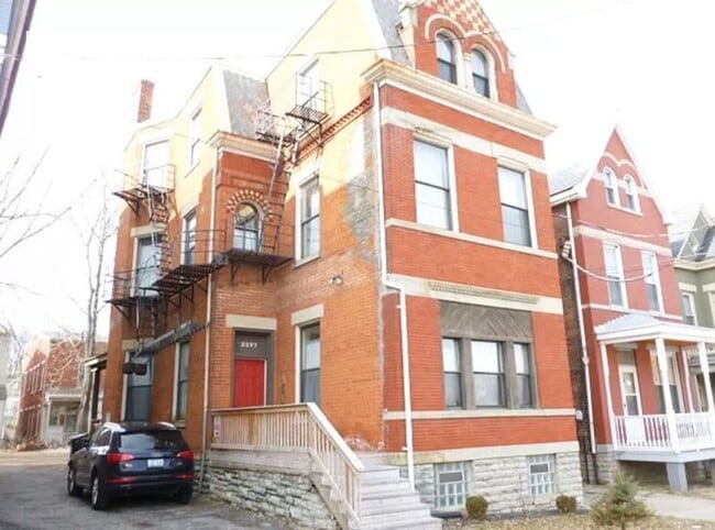 property at 3207 Vine St