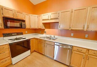 5306 Dewmorn Pl in Charlotte, NC - Building Photo - Building Photo
