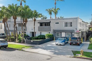 3537 Clarington Ave in Los Angeles, CA - Building Photo