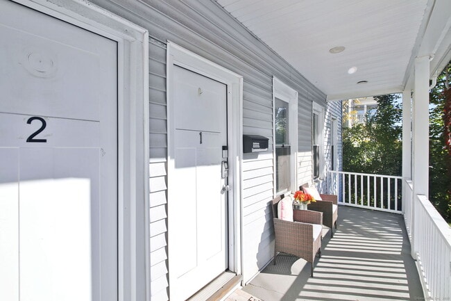 14 Belden St, Unit 1