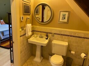 285 Norwood Ave in Cranston, RI - Building Photo - Building Photo